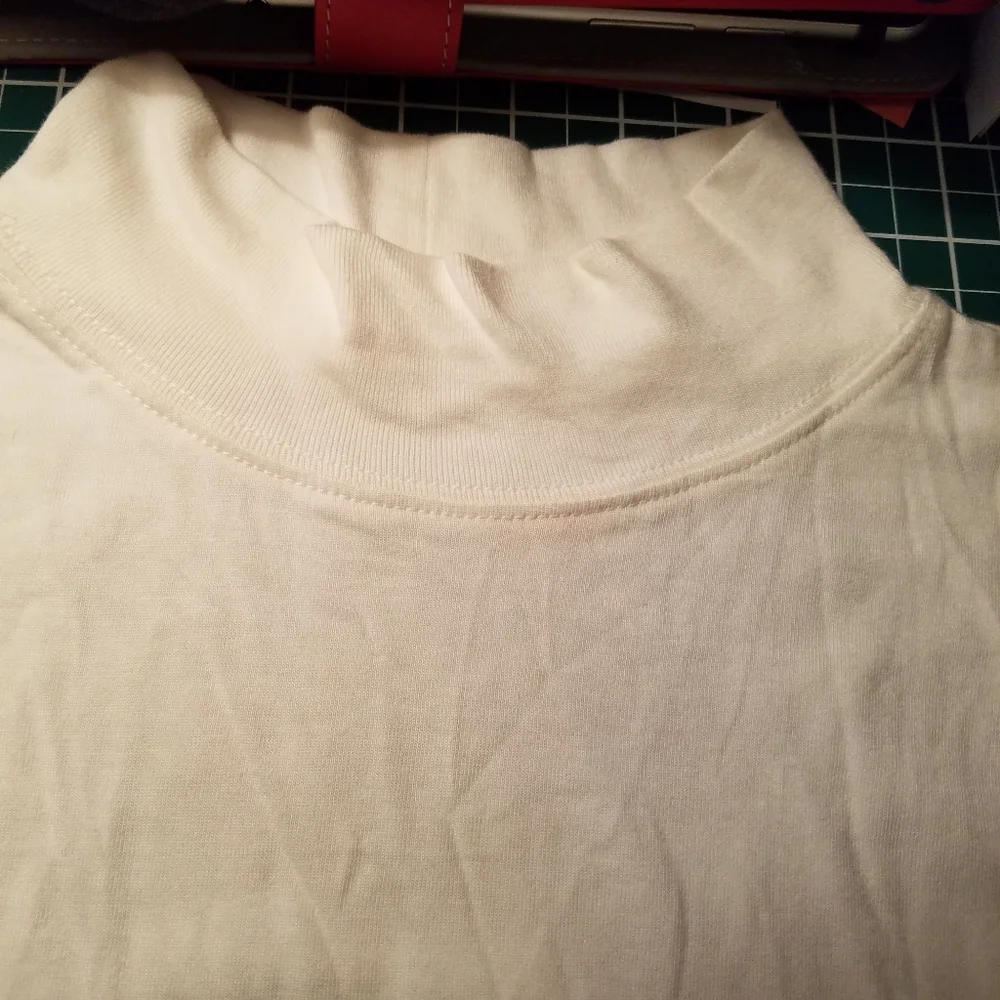 Sonoma Mock Turtleneck Long Sleeve Pristine MP - Picture 2 of 3